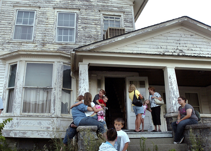 Rare baseball cards found in attic Photo Galleries